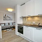 Hanse 305 Apartment